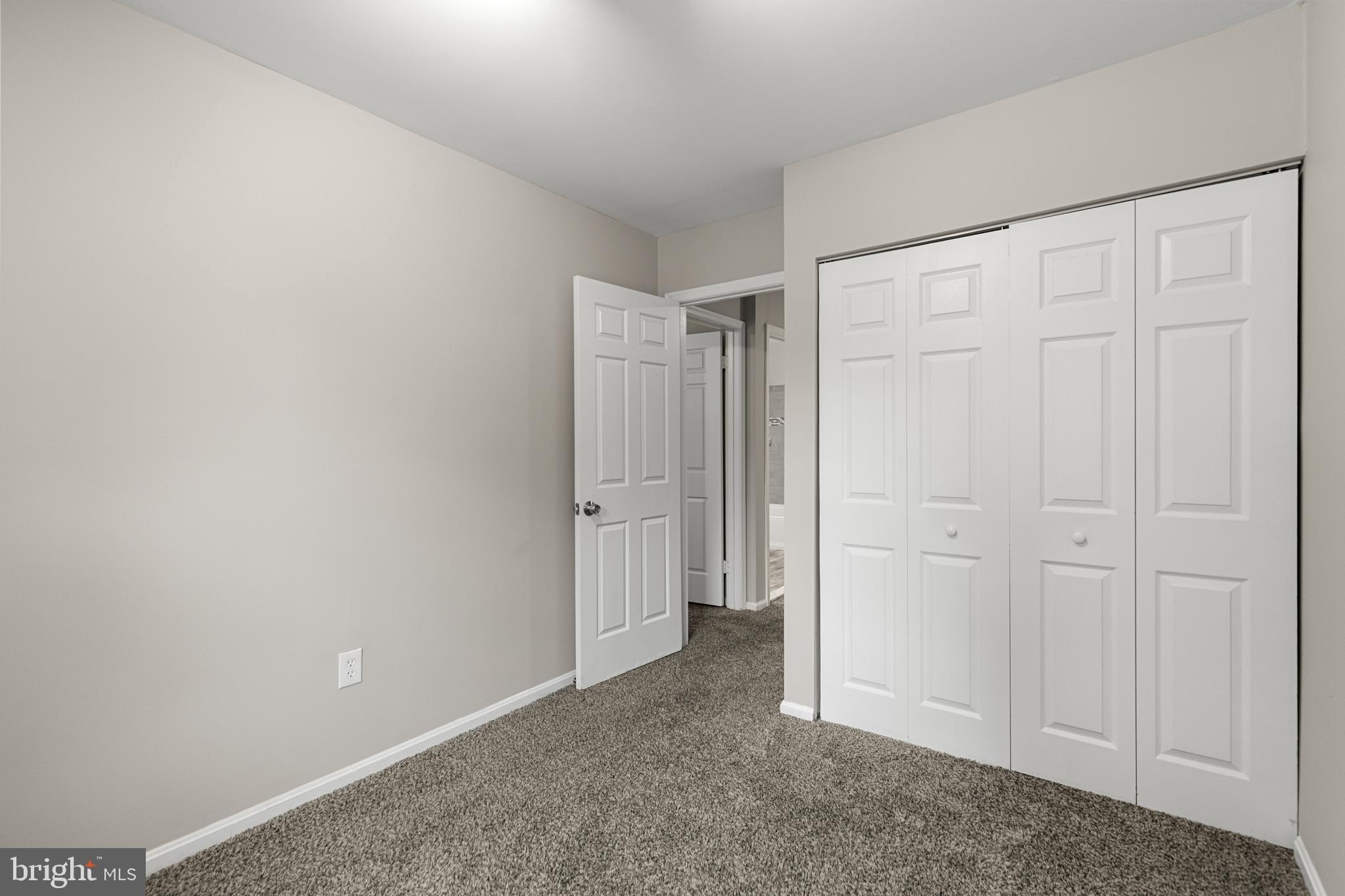 HUNTERS RUN - Residential