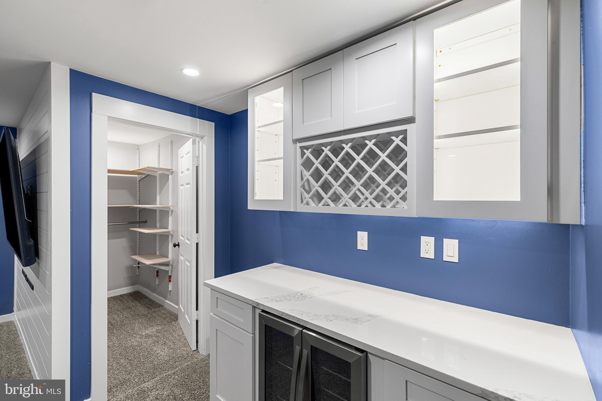 HUNTERS RUN - Residential