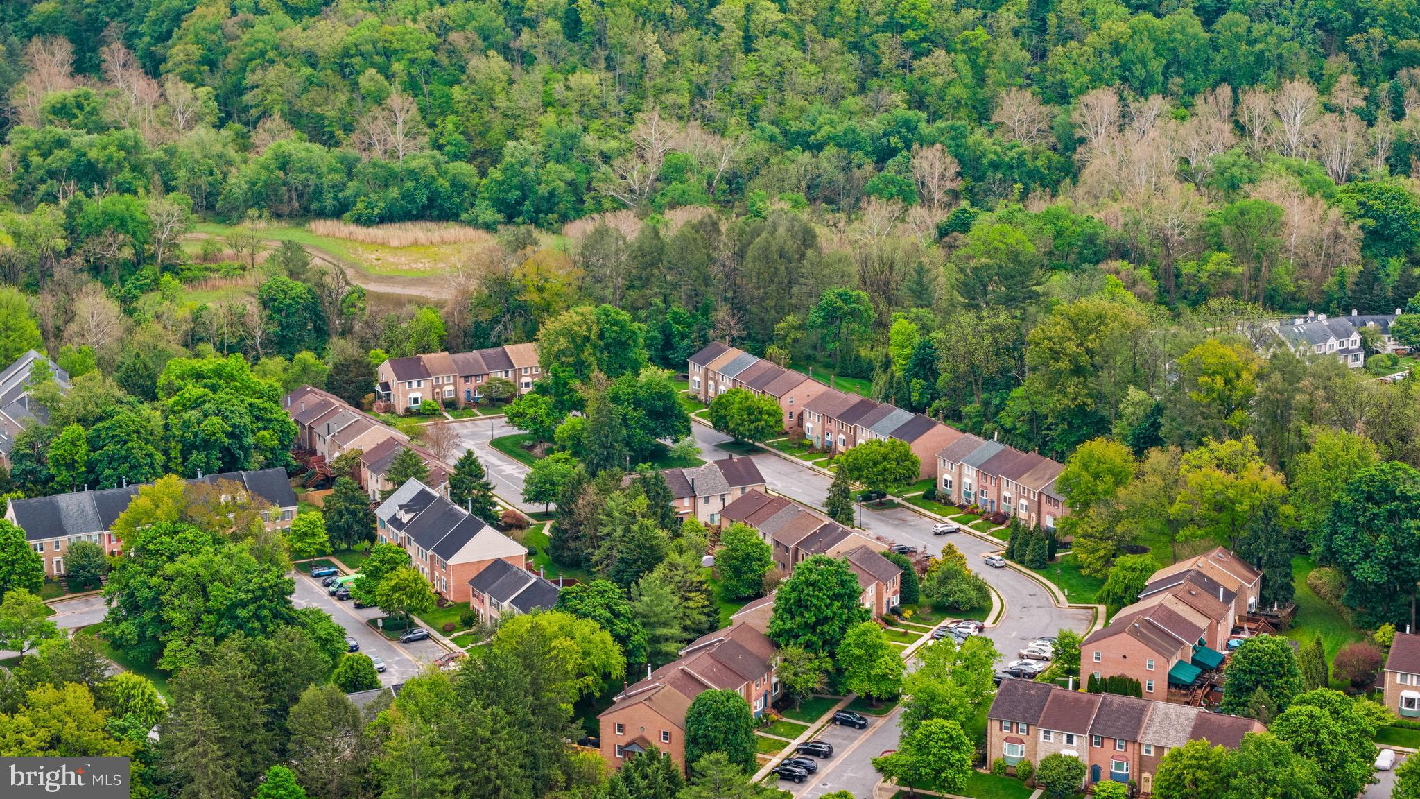 HUNTERS RUN - Residential