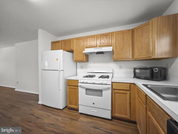 VISTAS AT MILESTONE - Residential