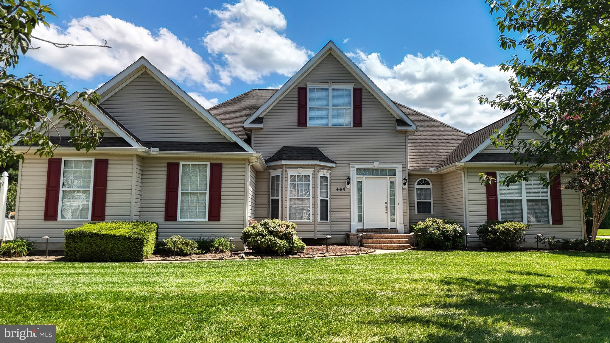 464 ORCHARD GROVE DRIVE