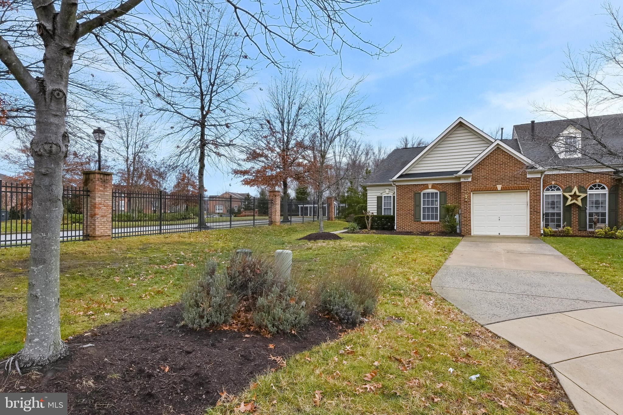 THE HAMLETS AT SOUTH RIVER COLONY - Residential