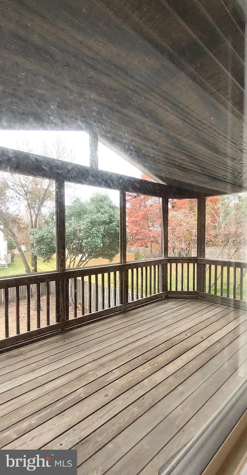 COUNTRY WALK - Residential Lease