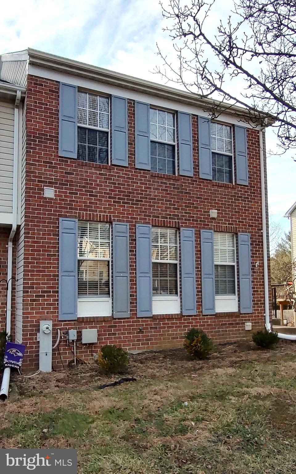 COUNTRY WALK - Residential Lease