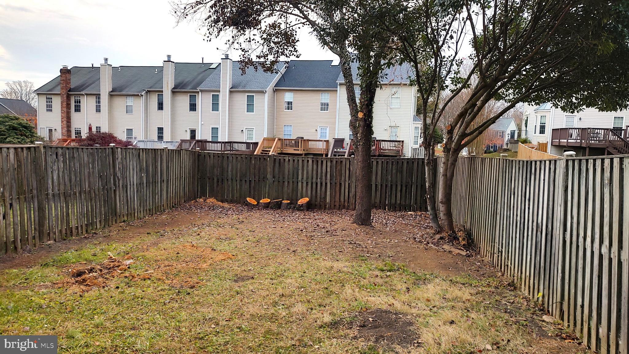 COUNTRY WALK - Residential Lease