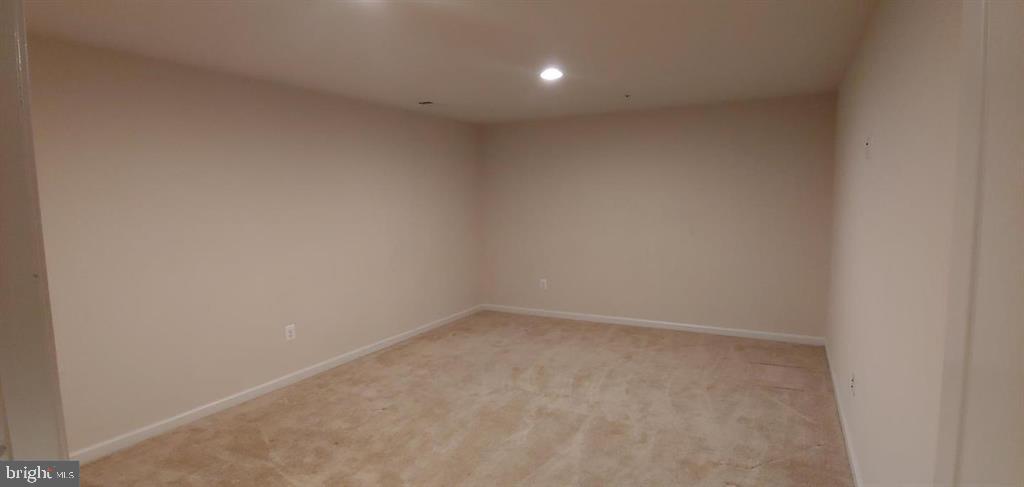 LINDEN GROVE - Residential