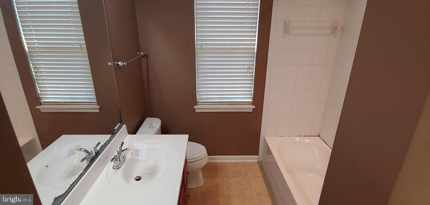 LINDEN GROVE - Residential