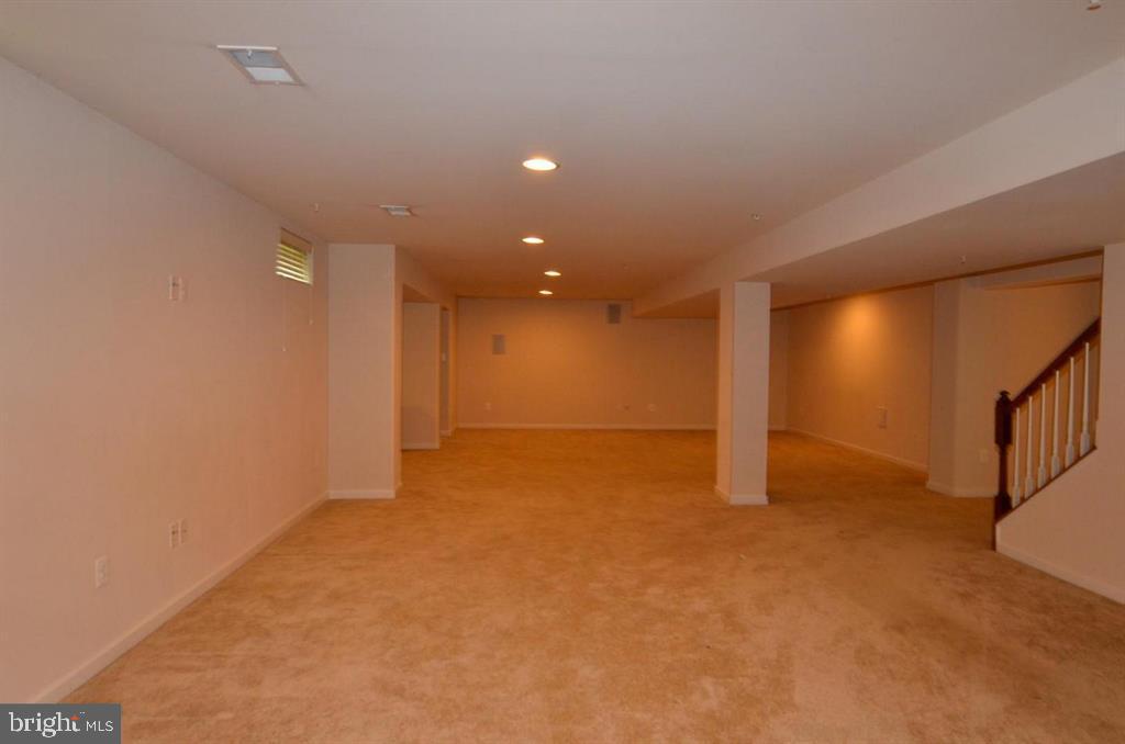 LINDEN GROVE - Residential