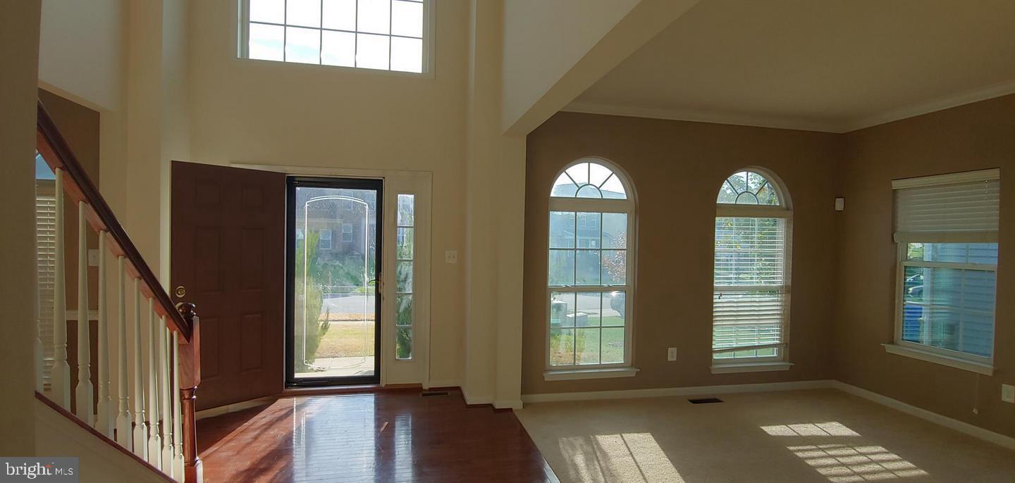 LINDEN GROVE - Residential