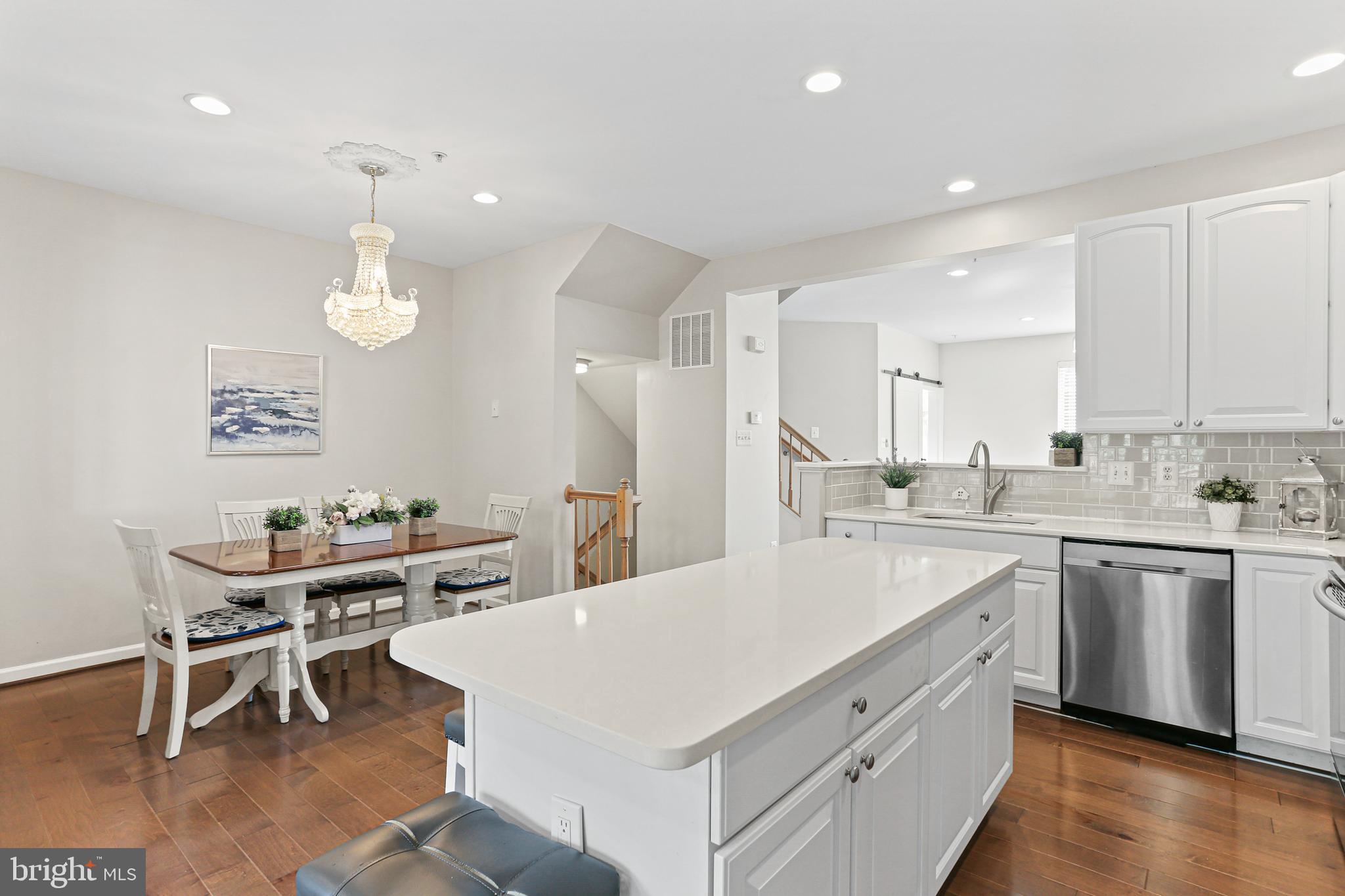 WAVERLY WOODS - Residential