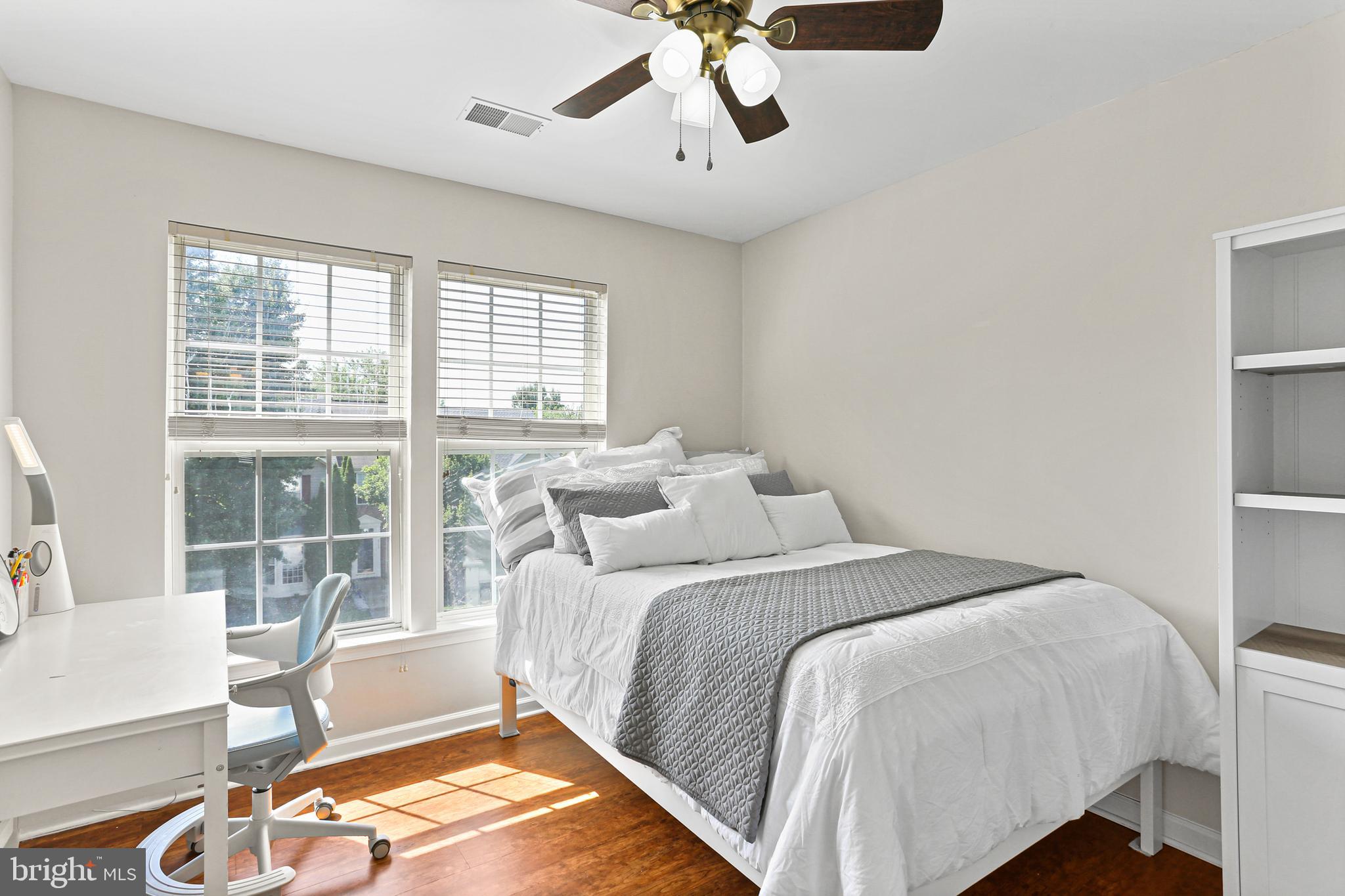 WAVERLY WOODS - Residential