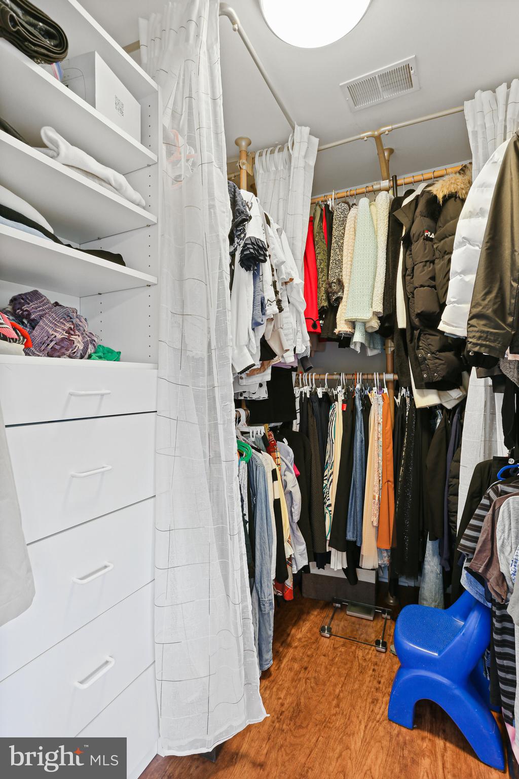 WAVERLY WOODS - Residential