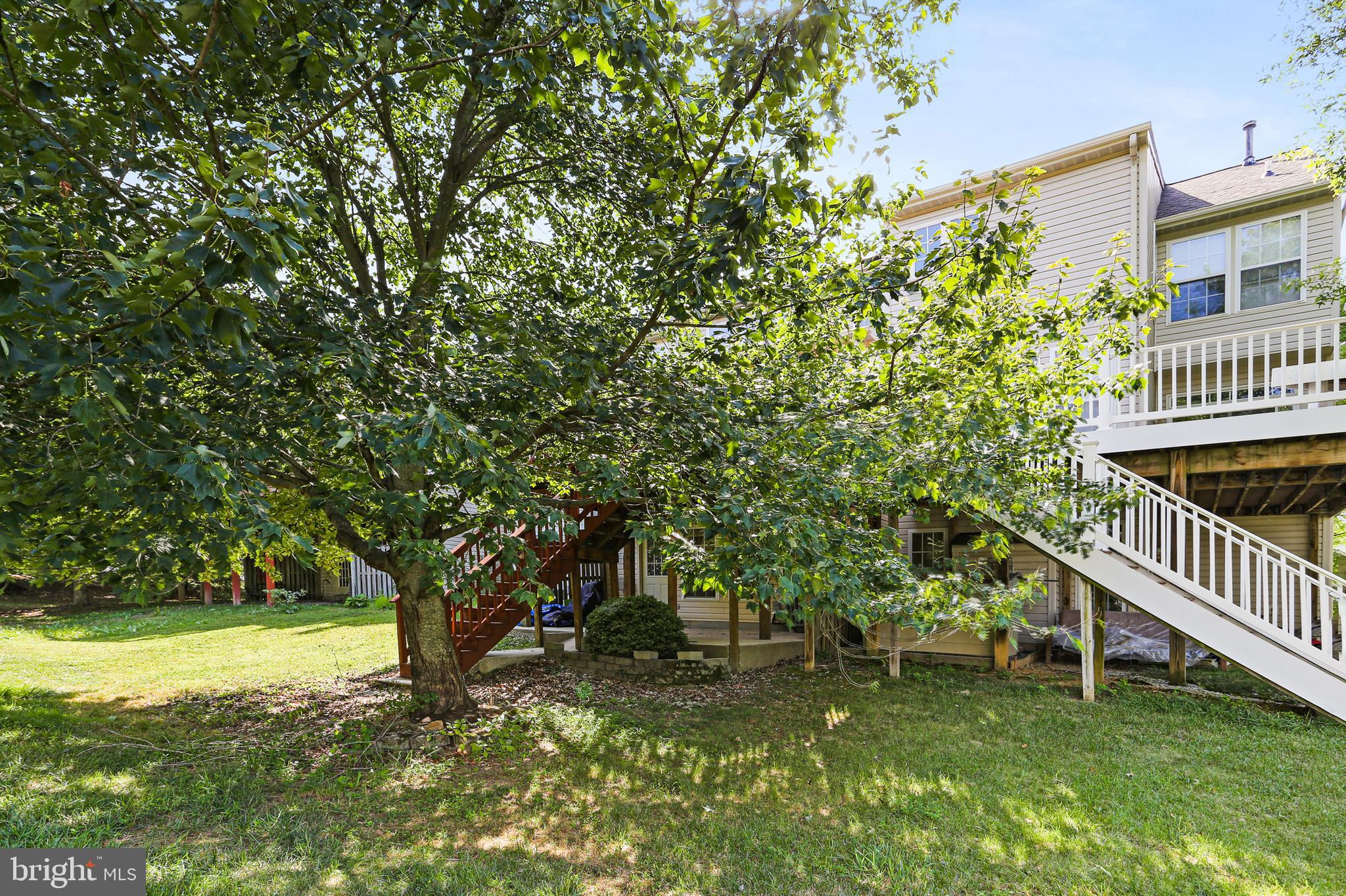 WAVERLY WOODS - Residential