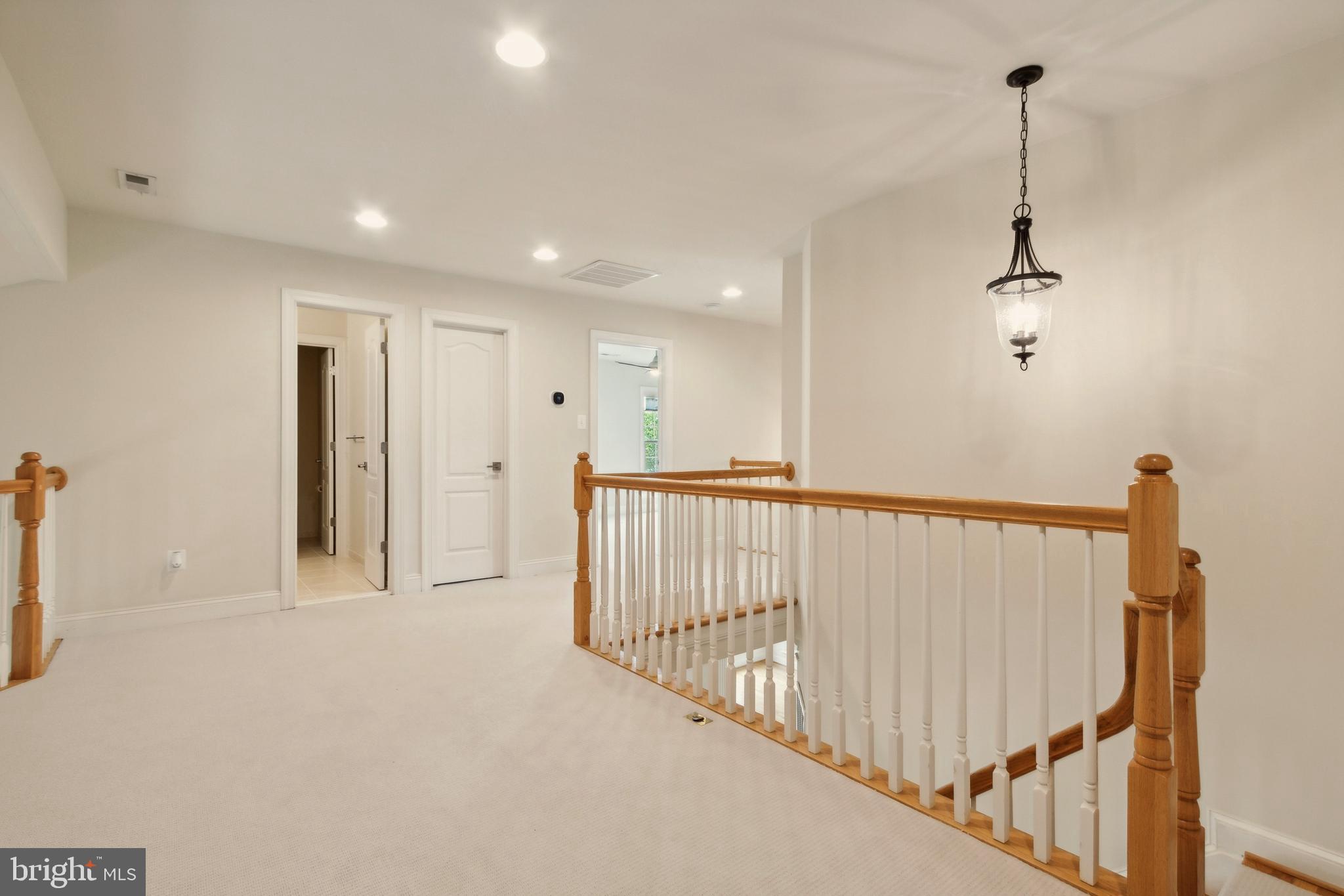 LAKE MANASSAS - Residential