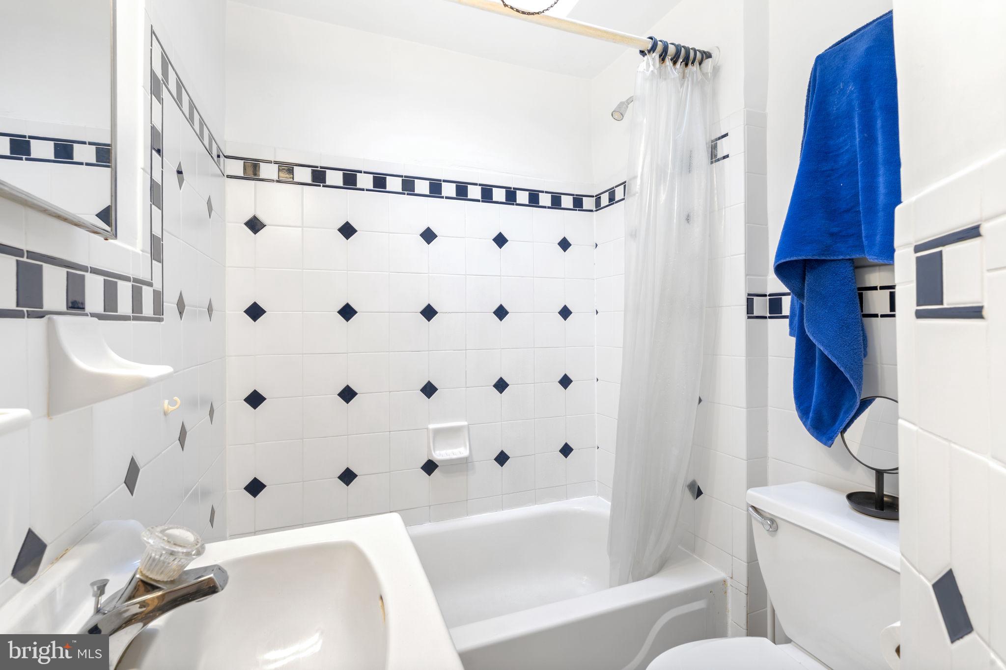 DELMAR VILLAGE - Residential