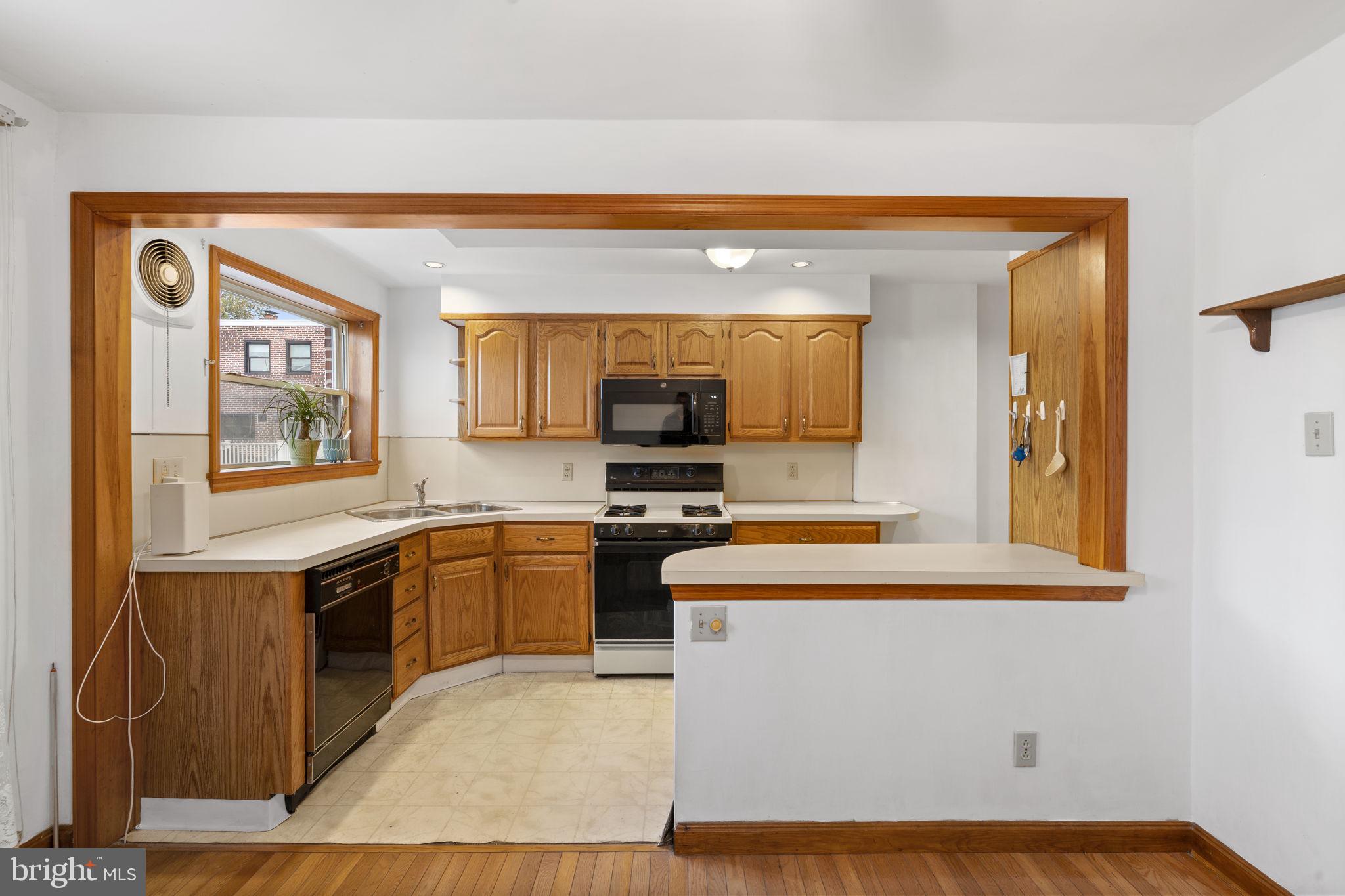 DELMAR VILLAGE - Residential