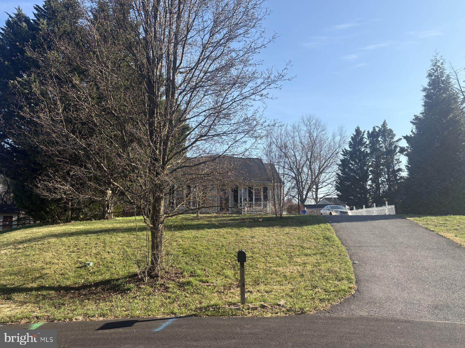 ROYAL OAKS - Residential