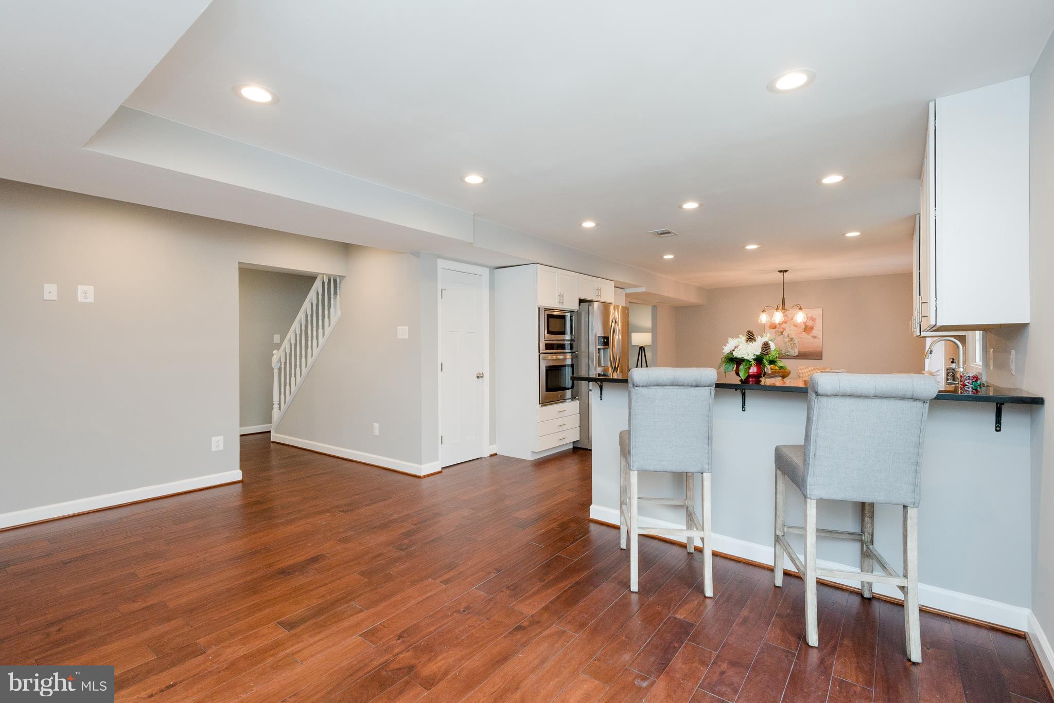 THE PROVINCES - Residential