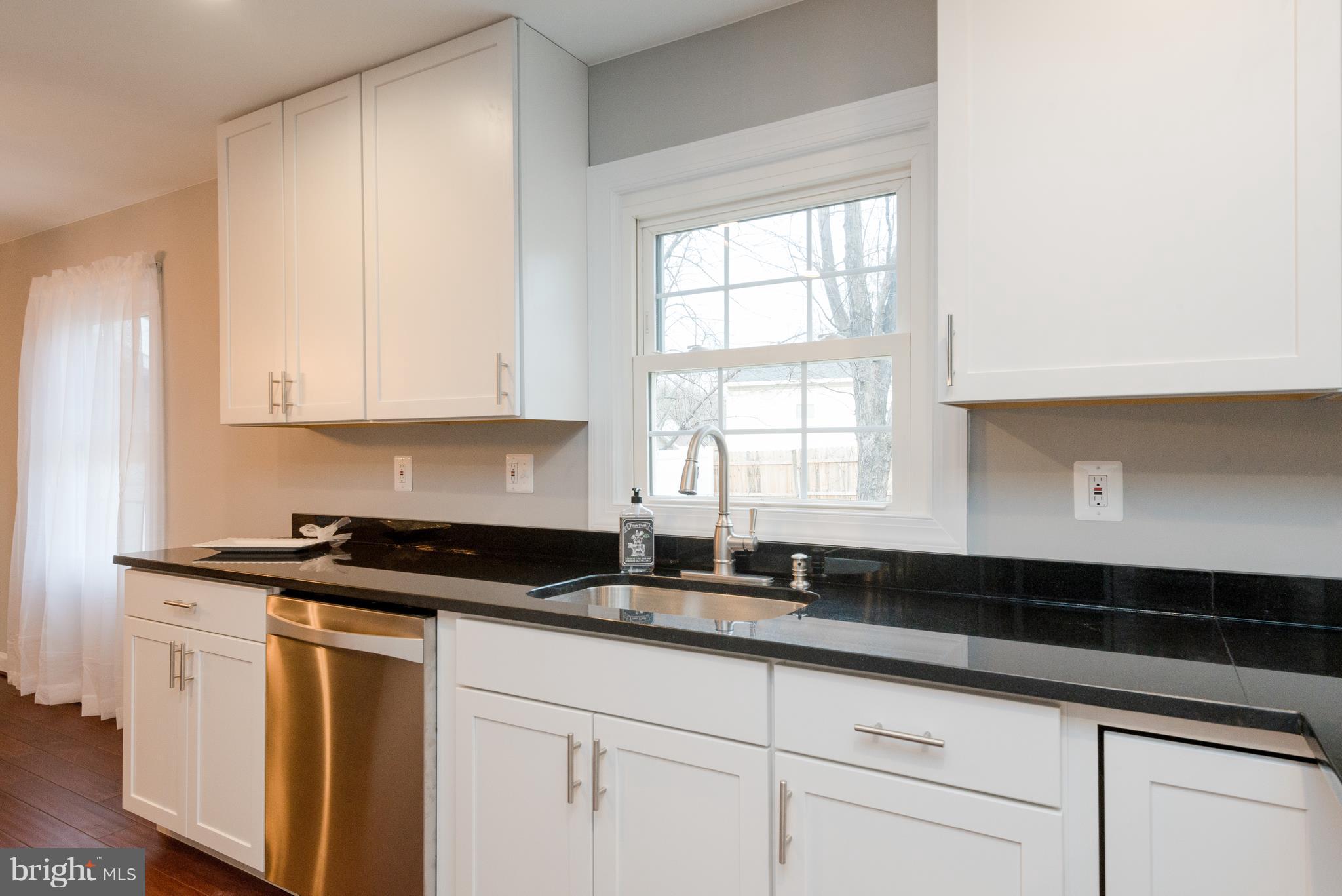 THE PROVINCES - Residential