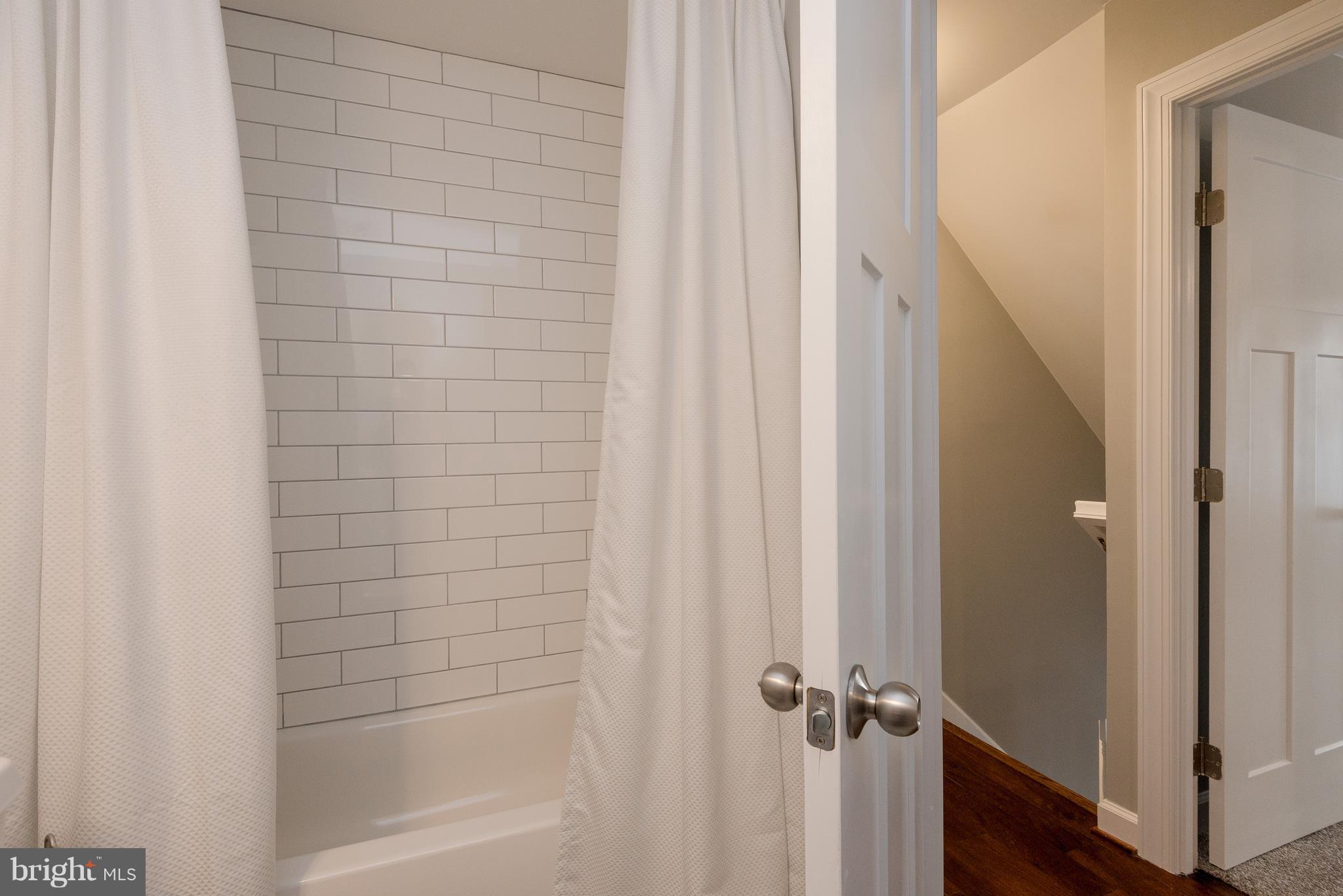 THE PROVINCES - Residential