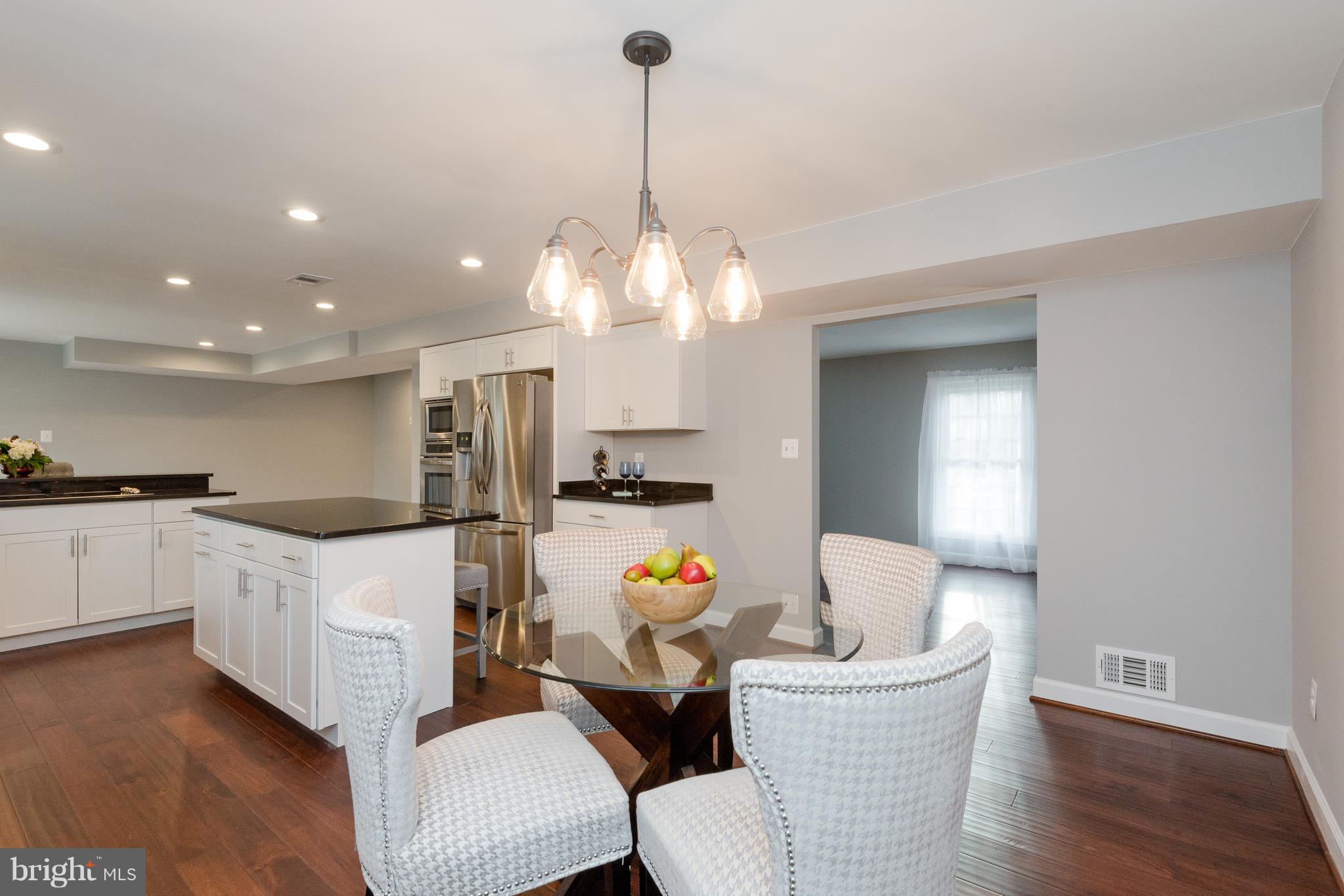 THE PROVINCES - Residential