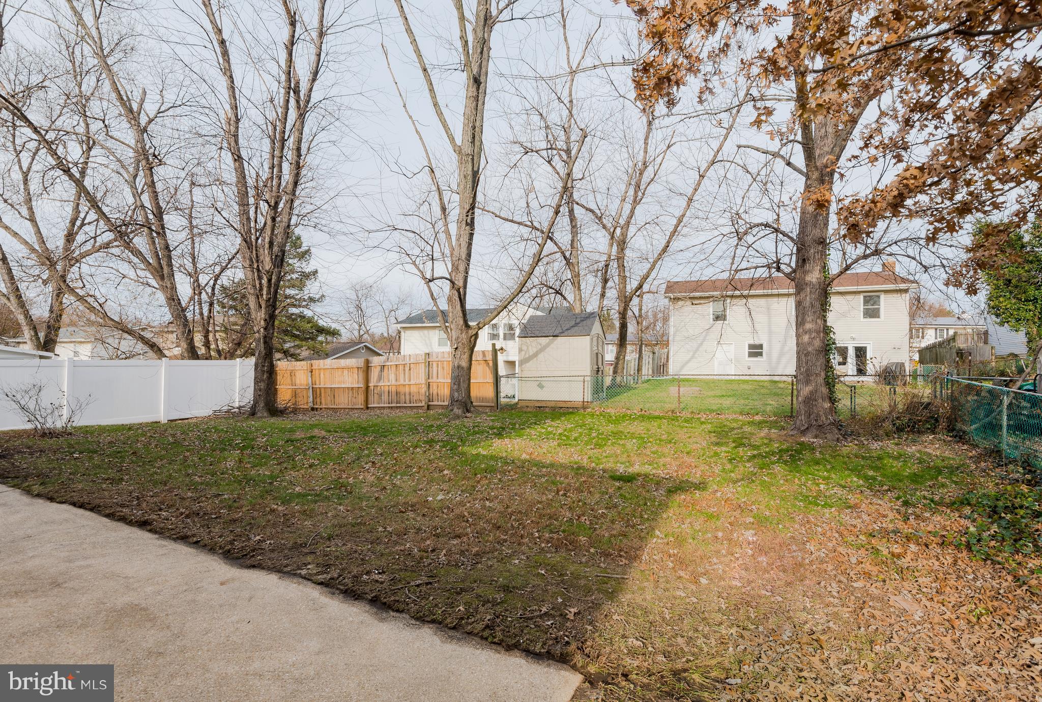 THE PROVINCES - Residential