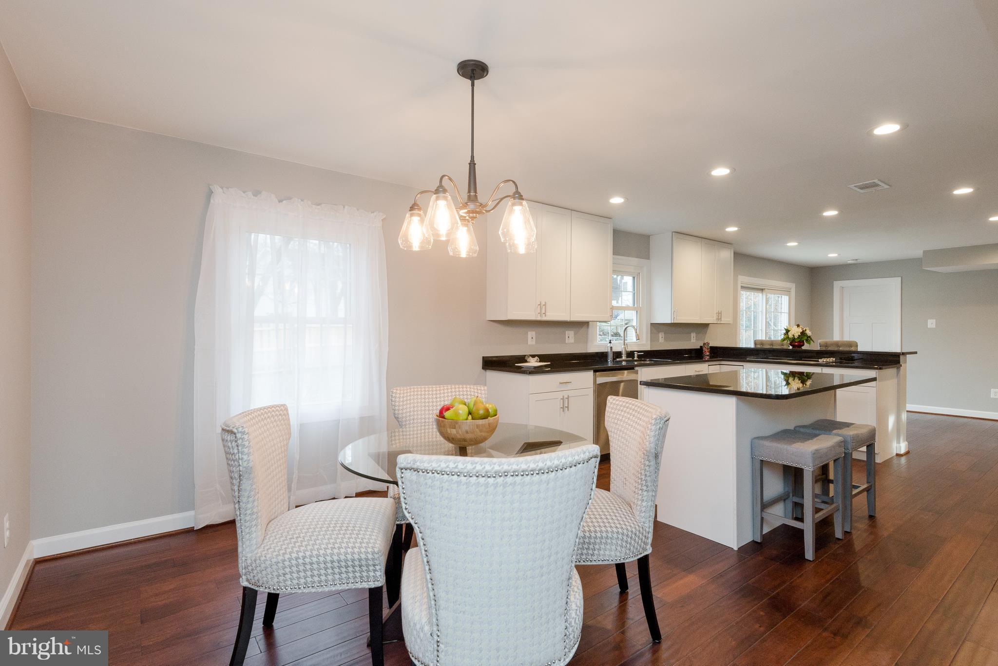 THE PROVINCES - Residential