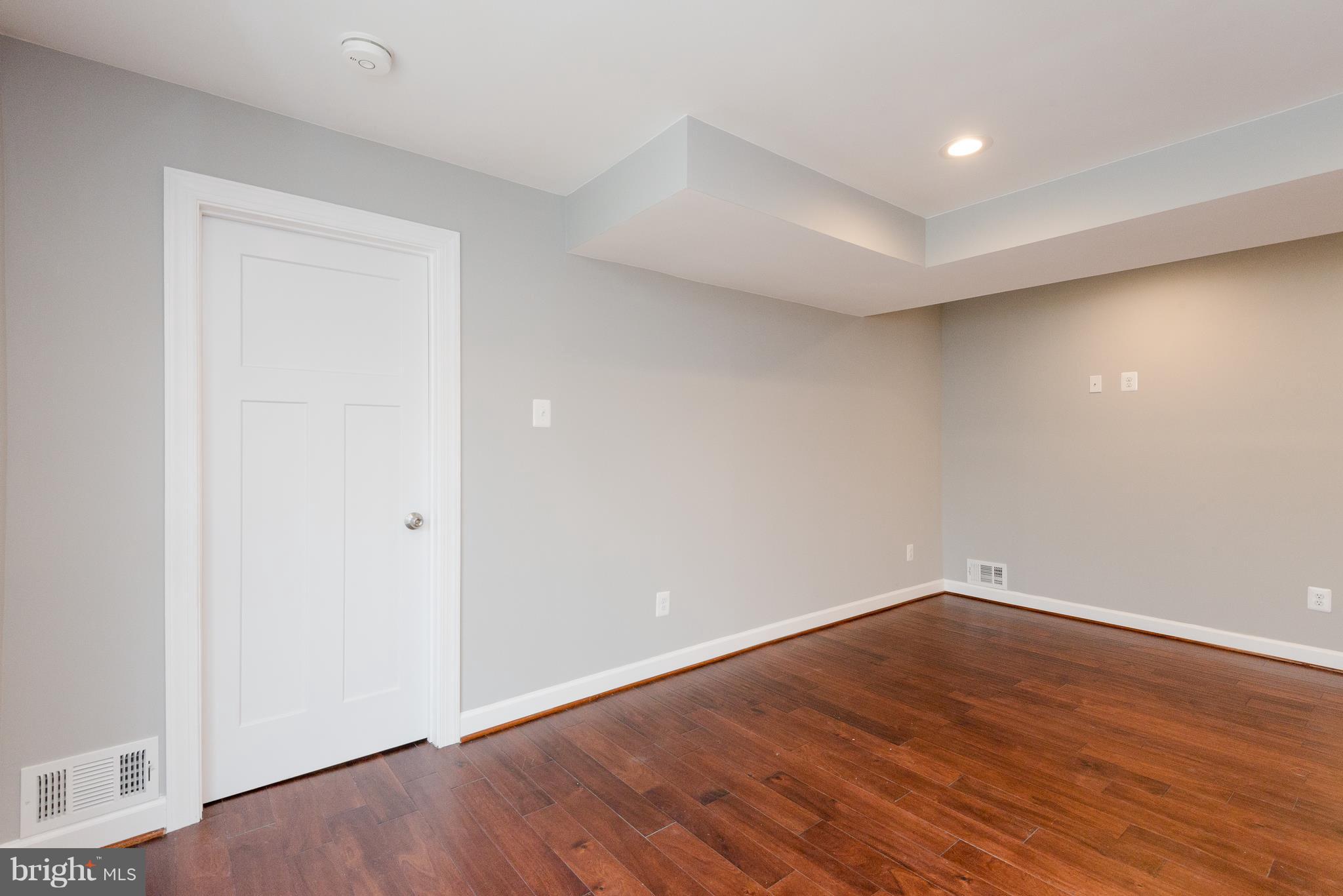 THE PROVINCES - Residential