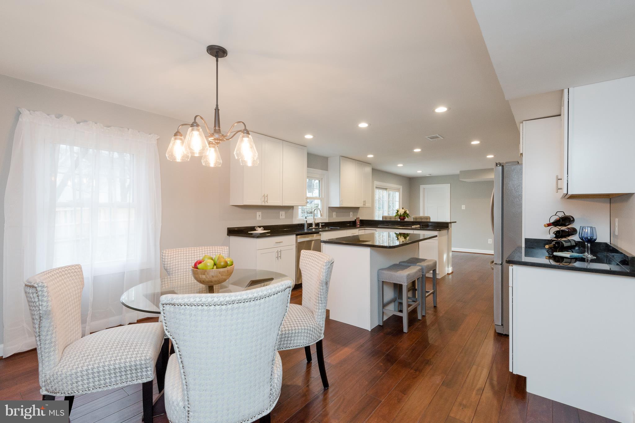 THE PROVINCES - Residential