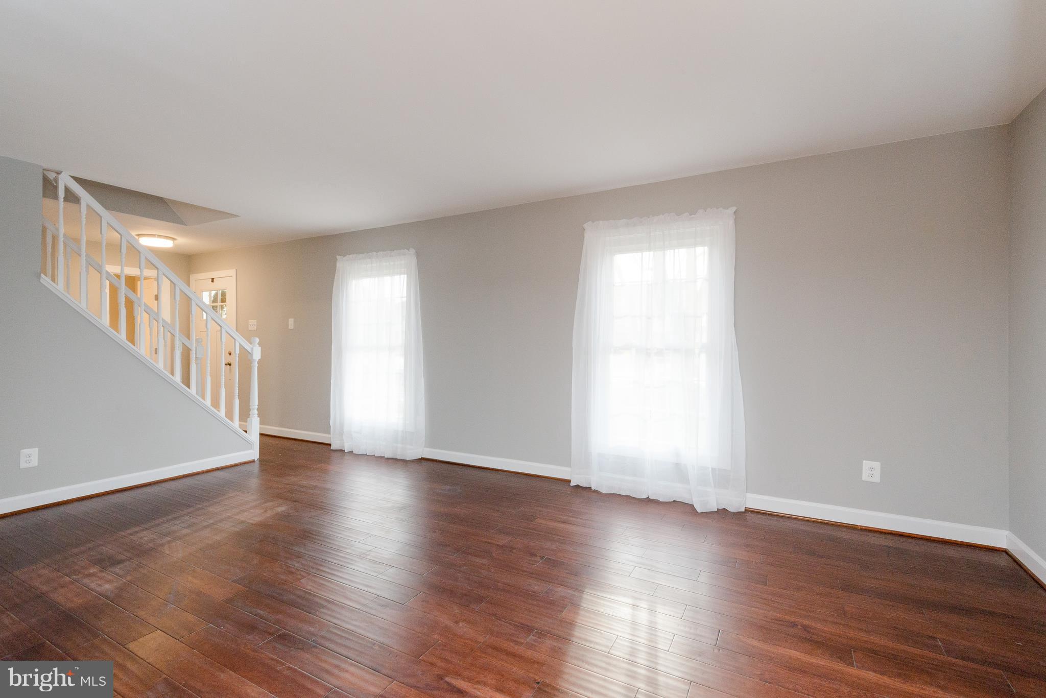 THE PROVINCES - Residential