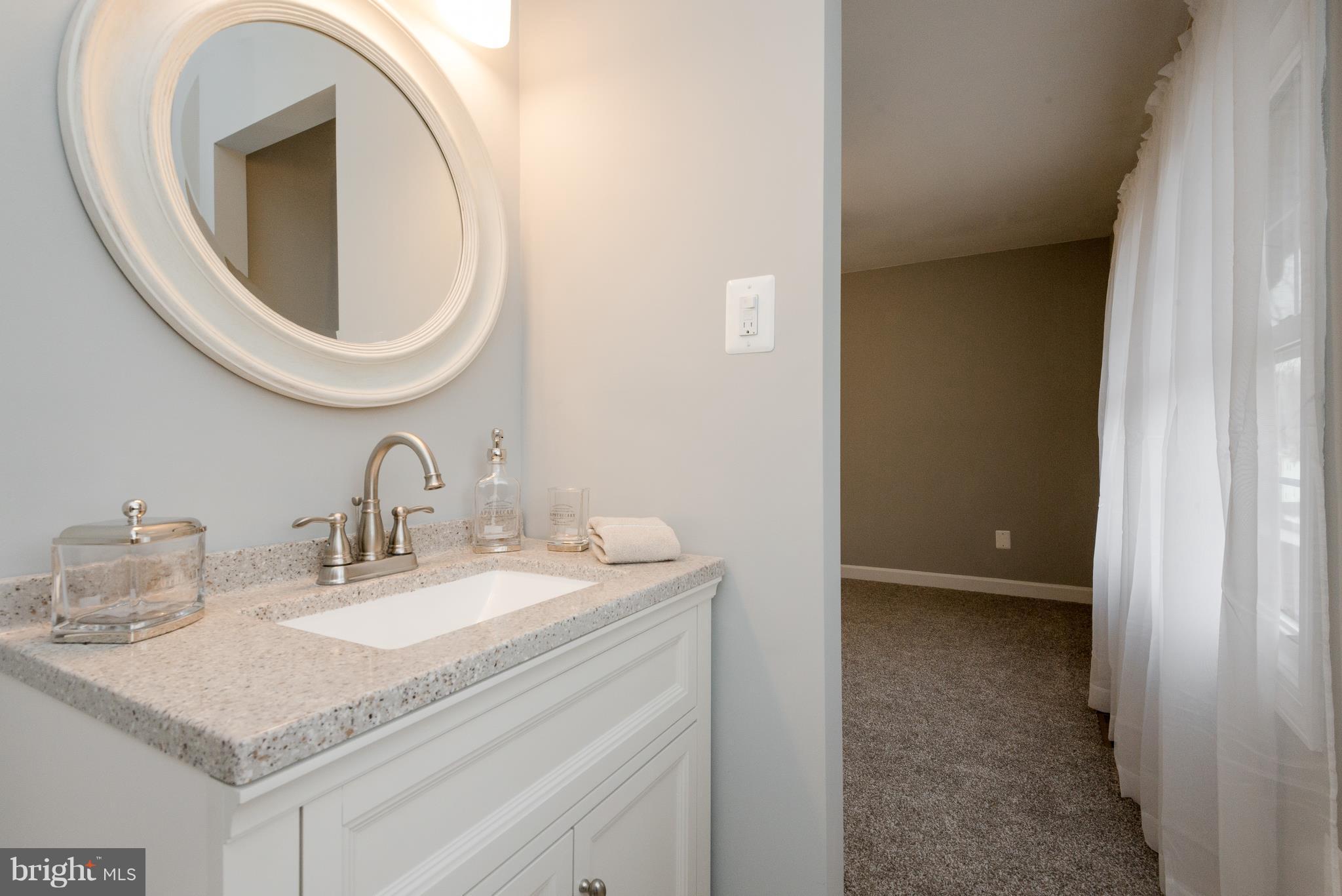 THE PROVINCES - Residential