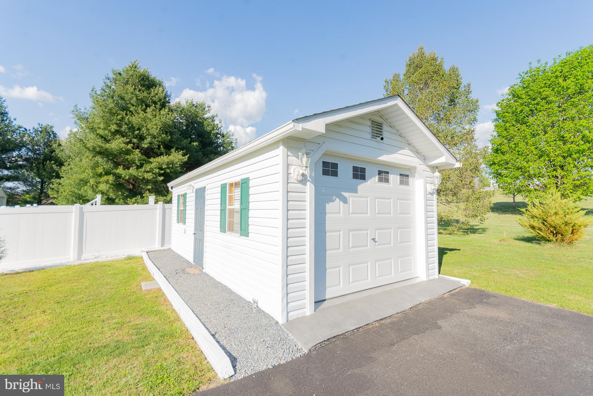 GLENDALE ESTATES - Residential
