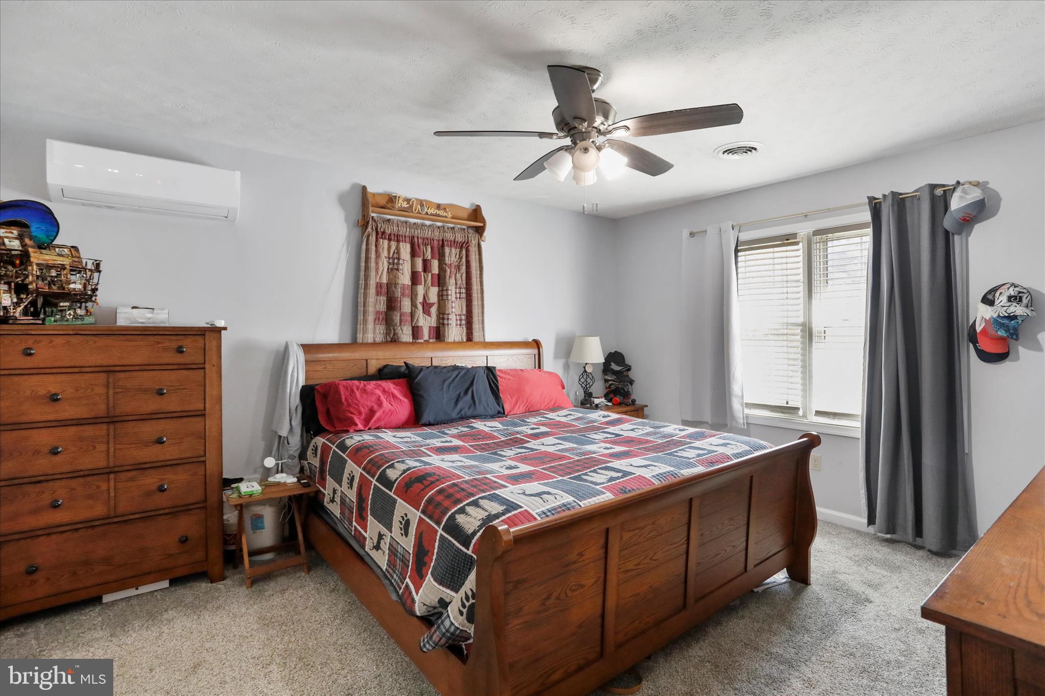 TIMBERLAKE ESTATES - Residential