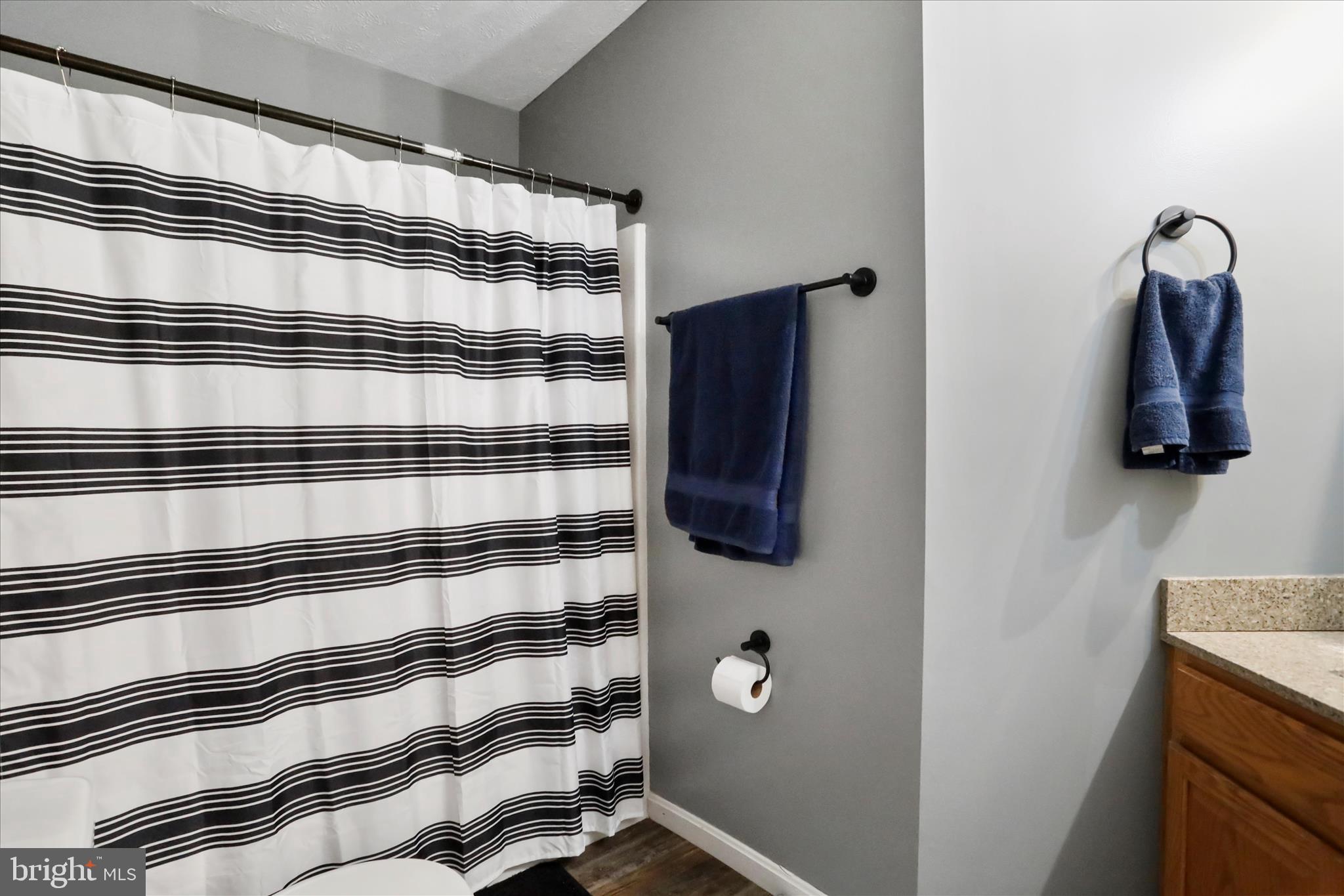 TIMBERLAKE ESTATES - Residential