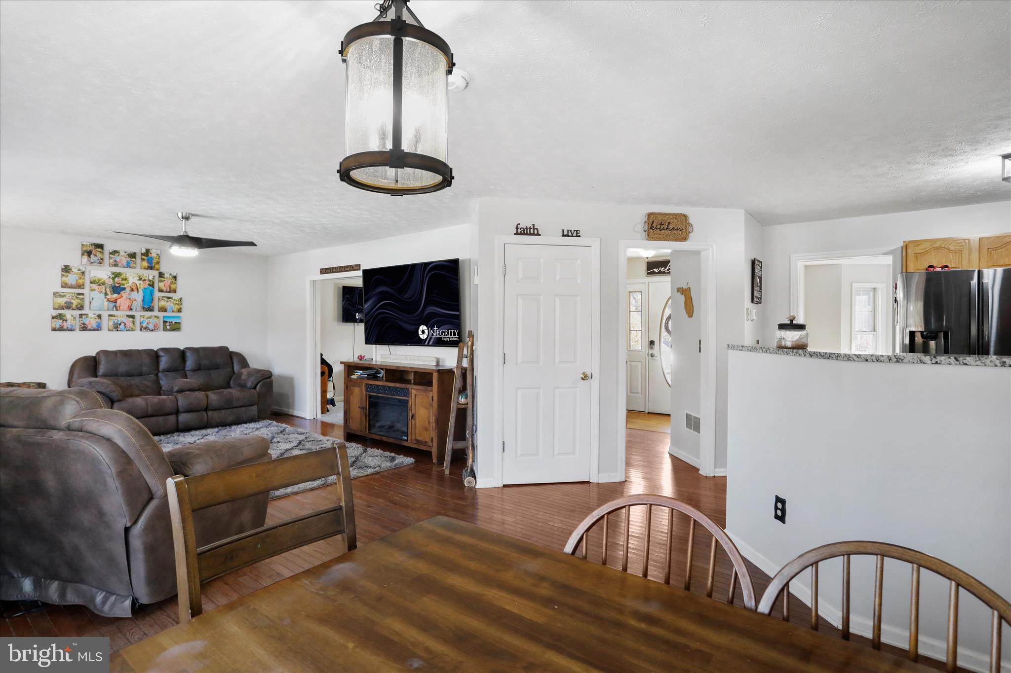 TIMBERLAKE ESTATES - Residential