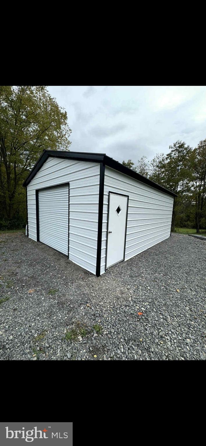 TIMBERLAKE ESTATES - Residential