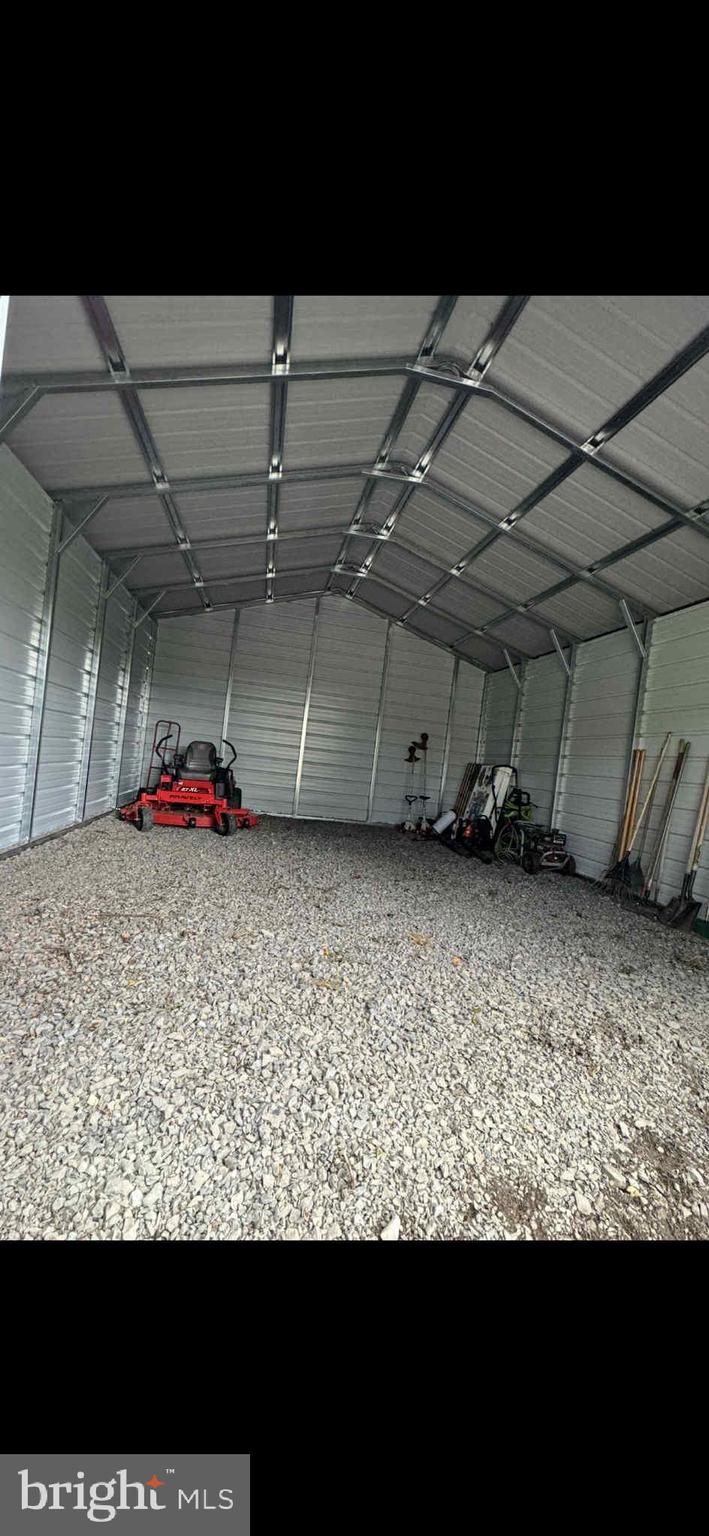 TIMBERLAKE ESTATES - Residential