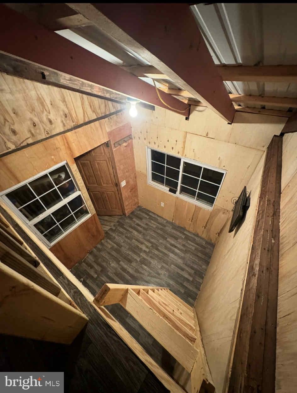 TIMBERLAKE ESTATES - Residential