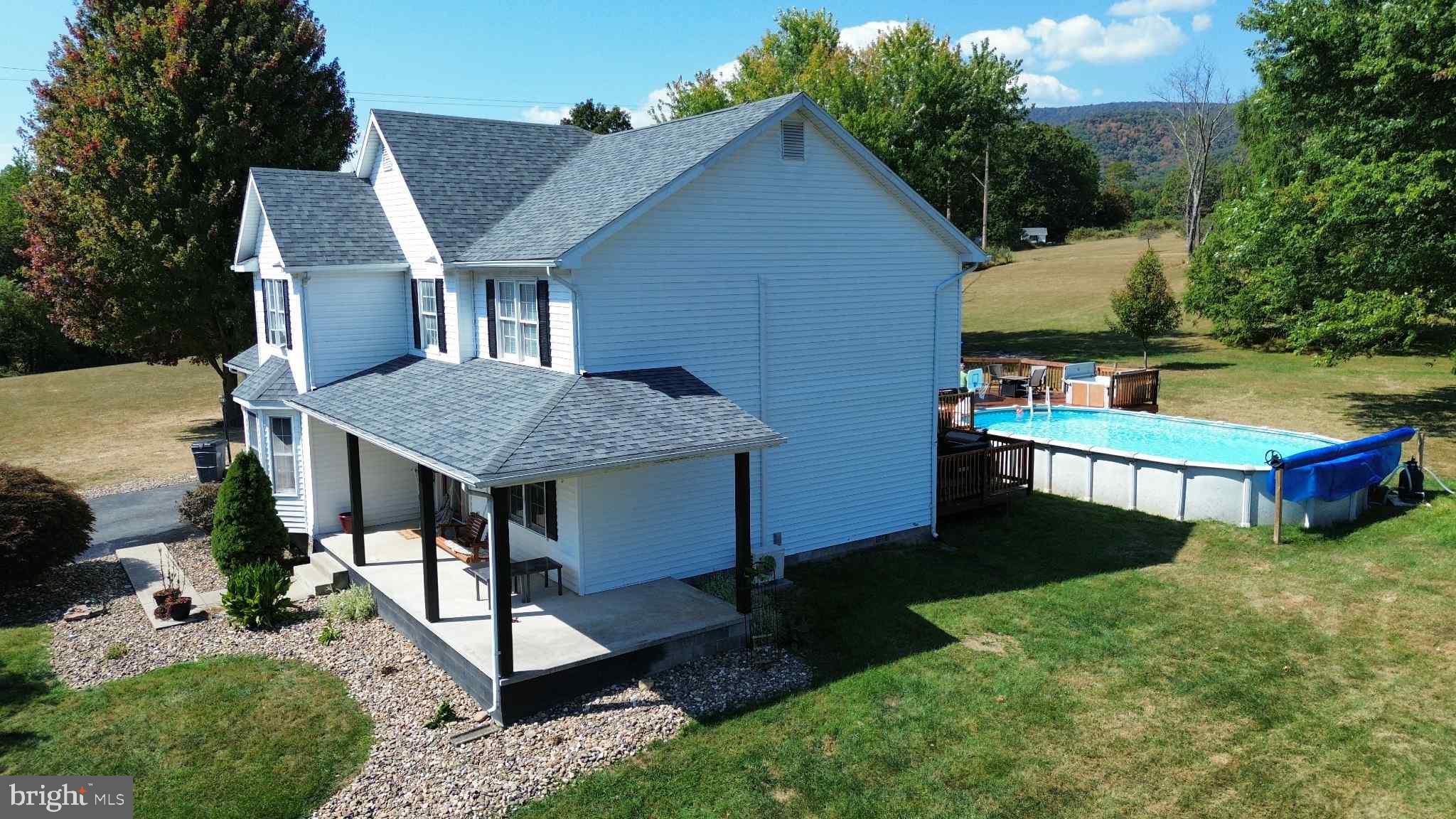 TIMBERLAKE ESTATES - Residential