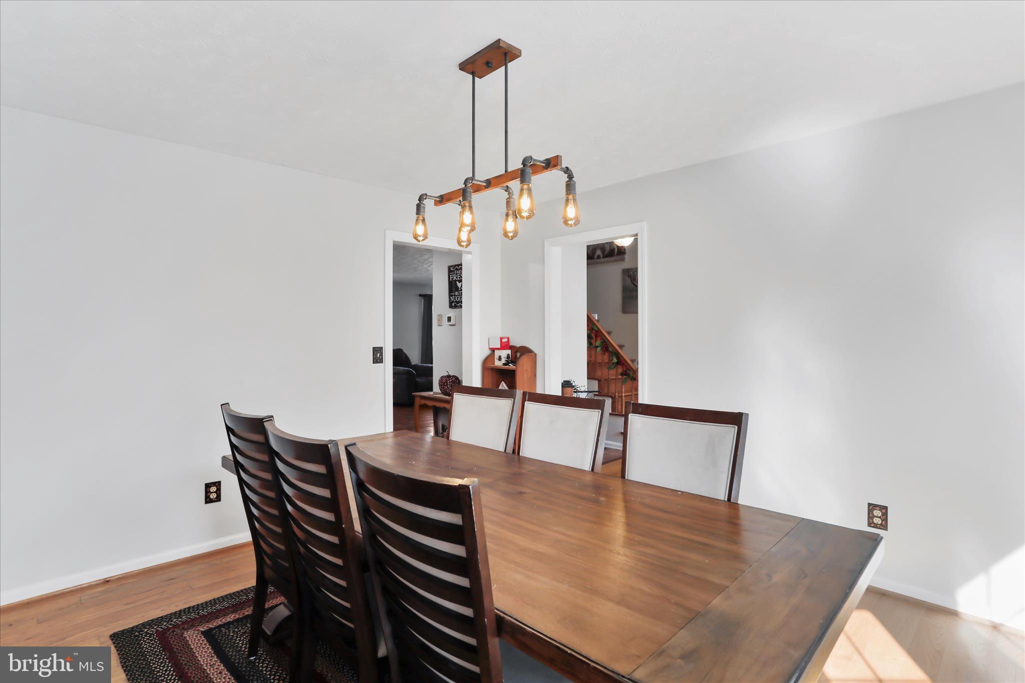 TIMBERLAKE ESTATES - Residential