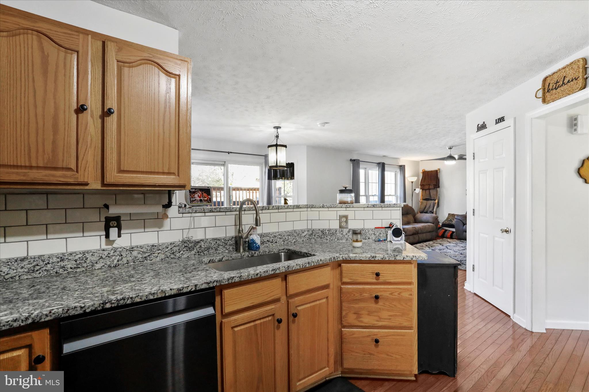 TIMBERLAKE ESTATES - Residential