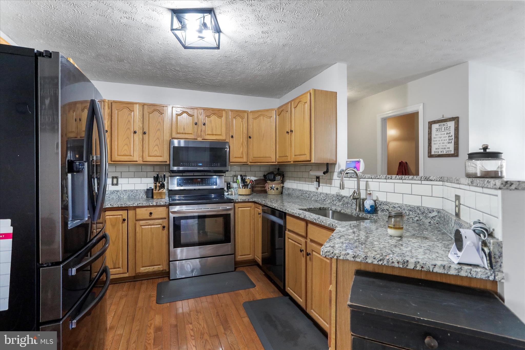 TIMBERLAKE ESTATES - Residential