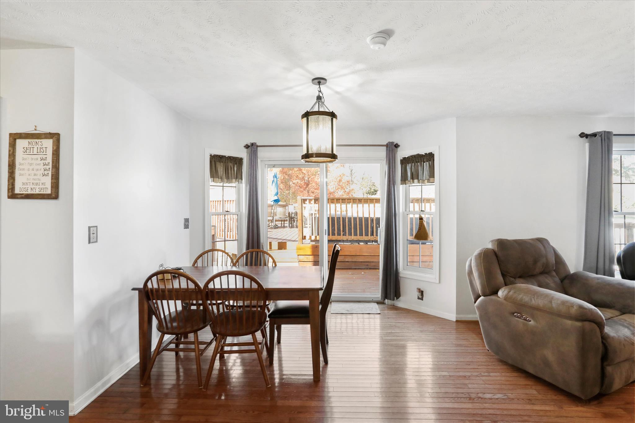 TIMBERLAKE ESTATES - Residential