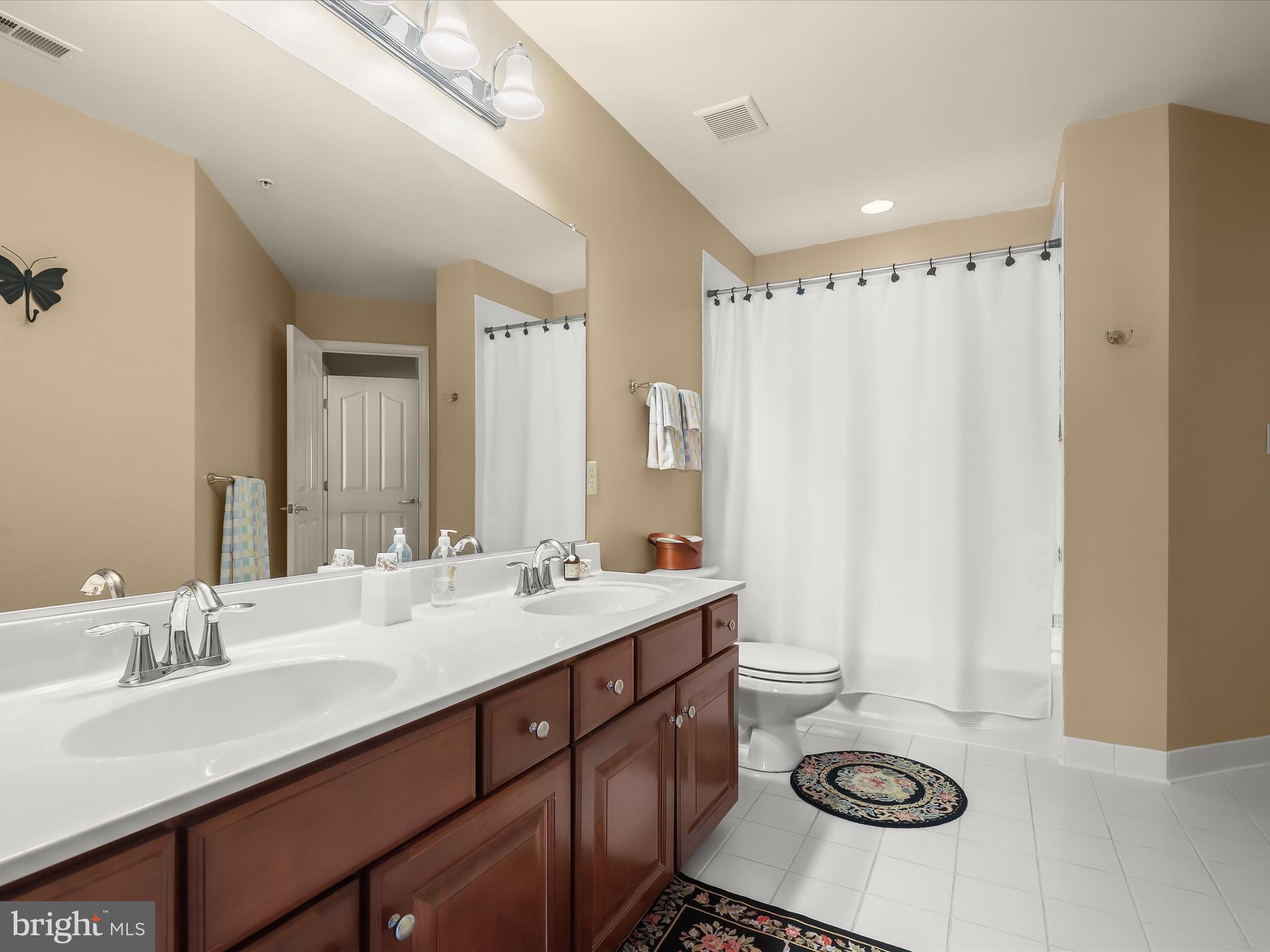 SNOWDEN OVERLOOK - Residential