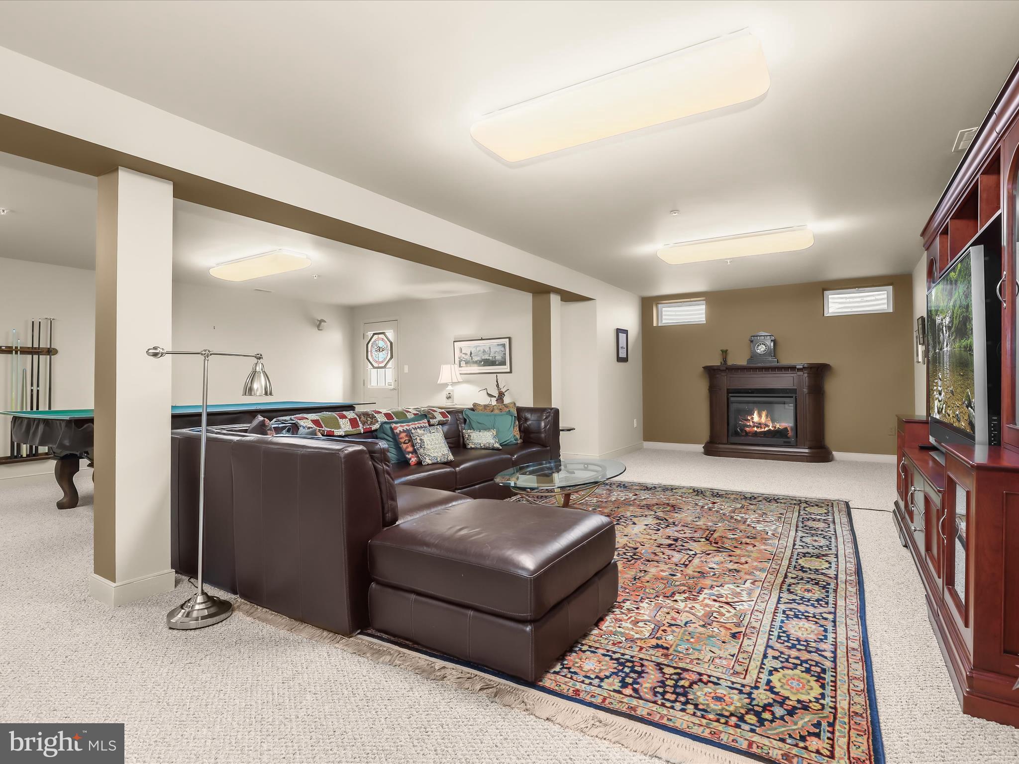 SNOWDEN OVERLOOK - Residential