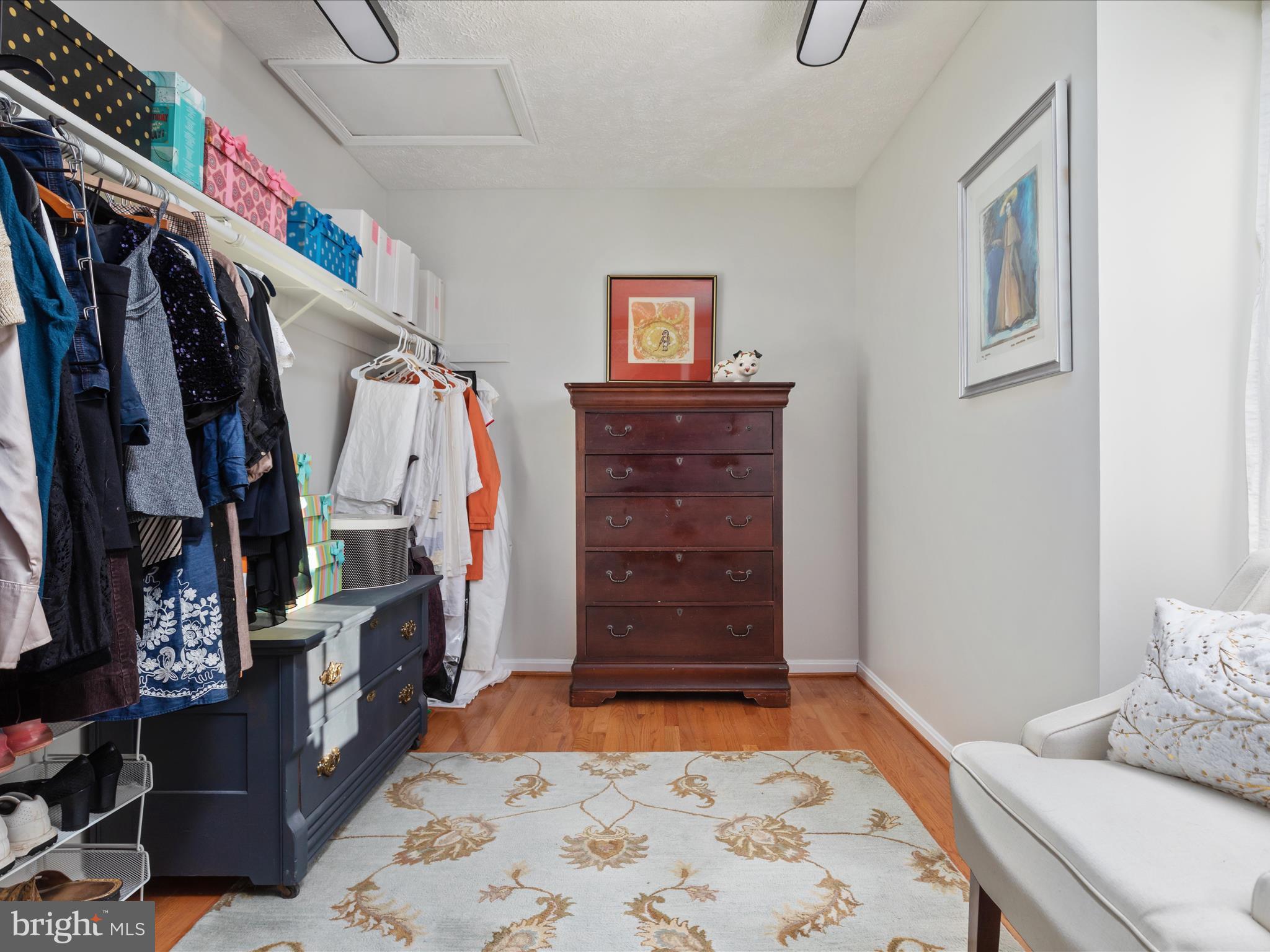 GLENBROOKE WOODS - Residential