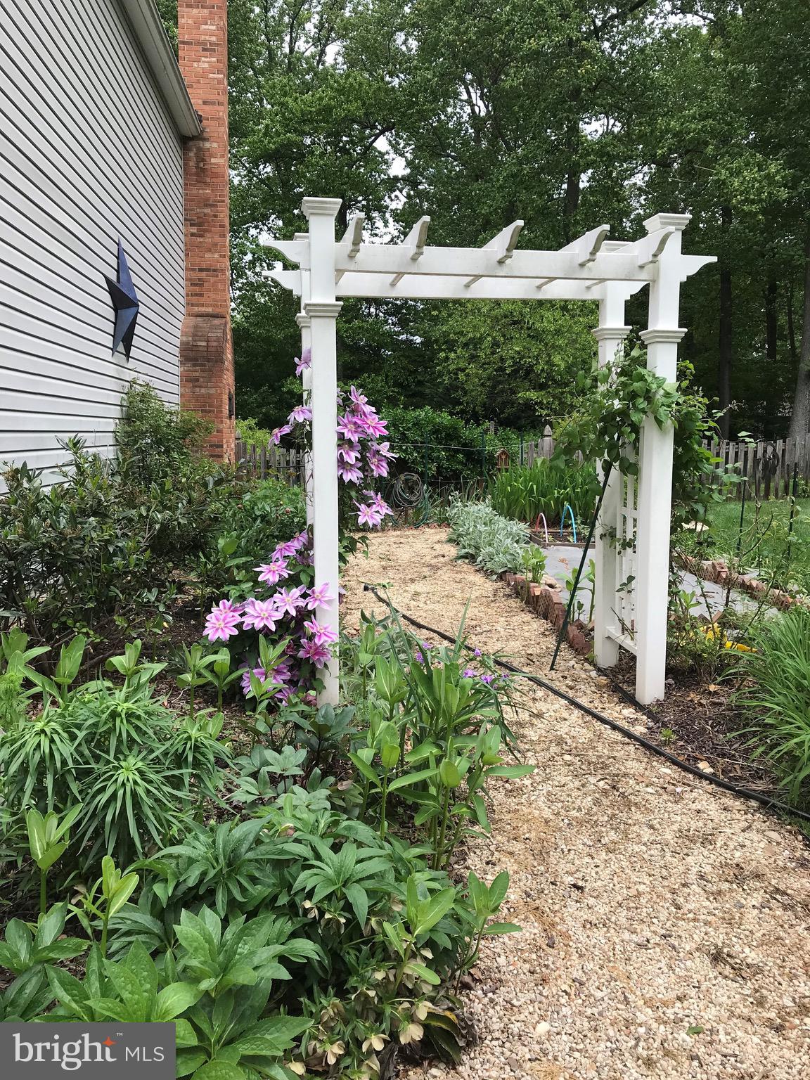 GLENBROOKE WOODS - Residential