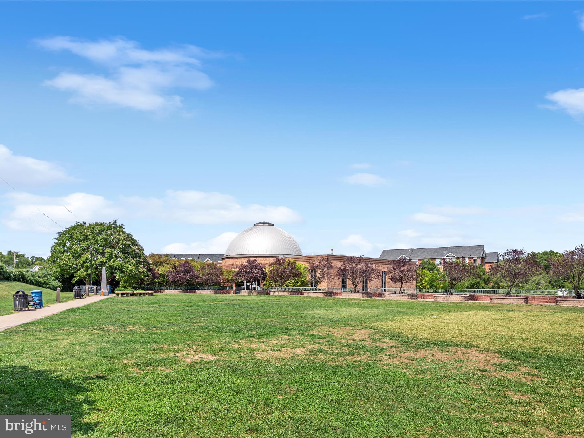 GLENBROOKE WOODS - Residential