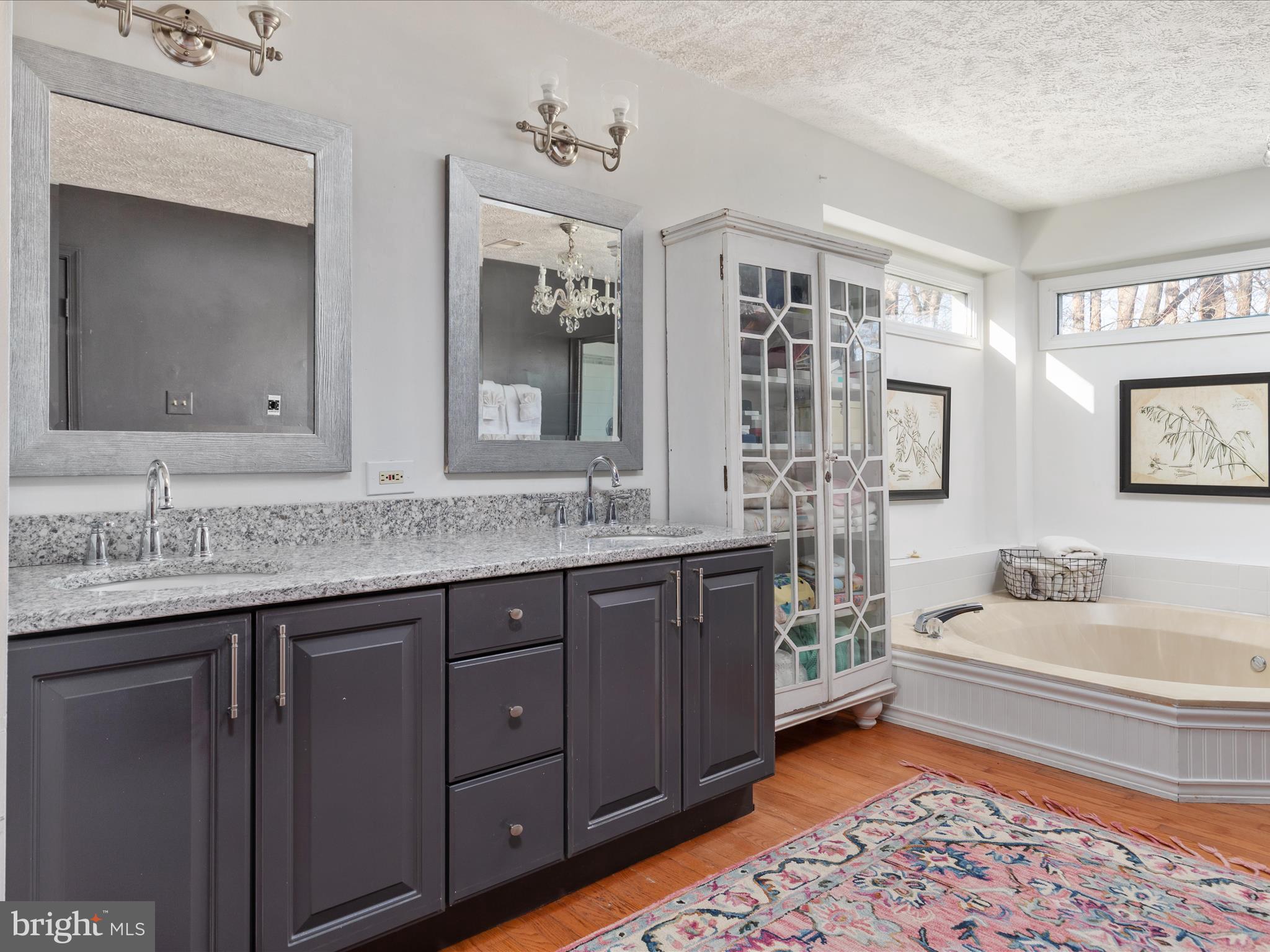 GLENBROOKE WOODS - Residential