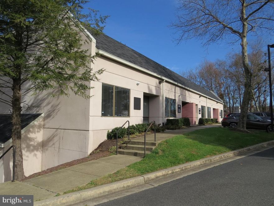 Immaculate and spacious end unit that with great proximity to medical facilities, 2 large conference room, sizeable kitchenette, storage, and a computer room. Just minutes from The University of Maryland Capital Region Medical Center. Children's National Prince George's County. Future Care Capital Region Senior Care, Interstate Route 495 and two Metro Stations. Please call agent for showings.